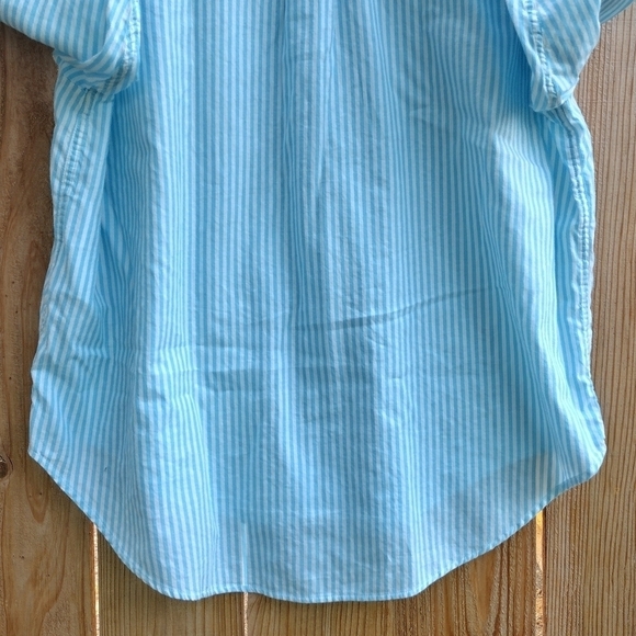 Levi's - Oversized Fit Striped Button Down Shirt - Picture 11 of 16